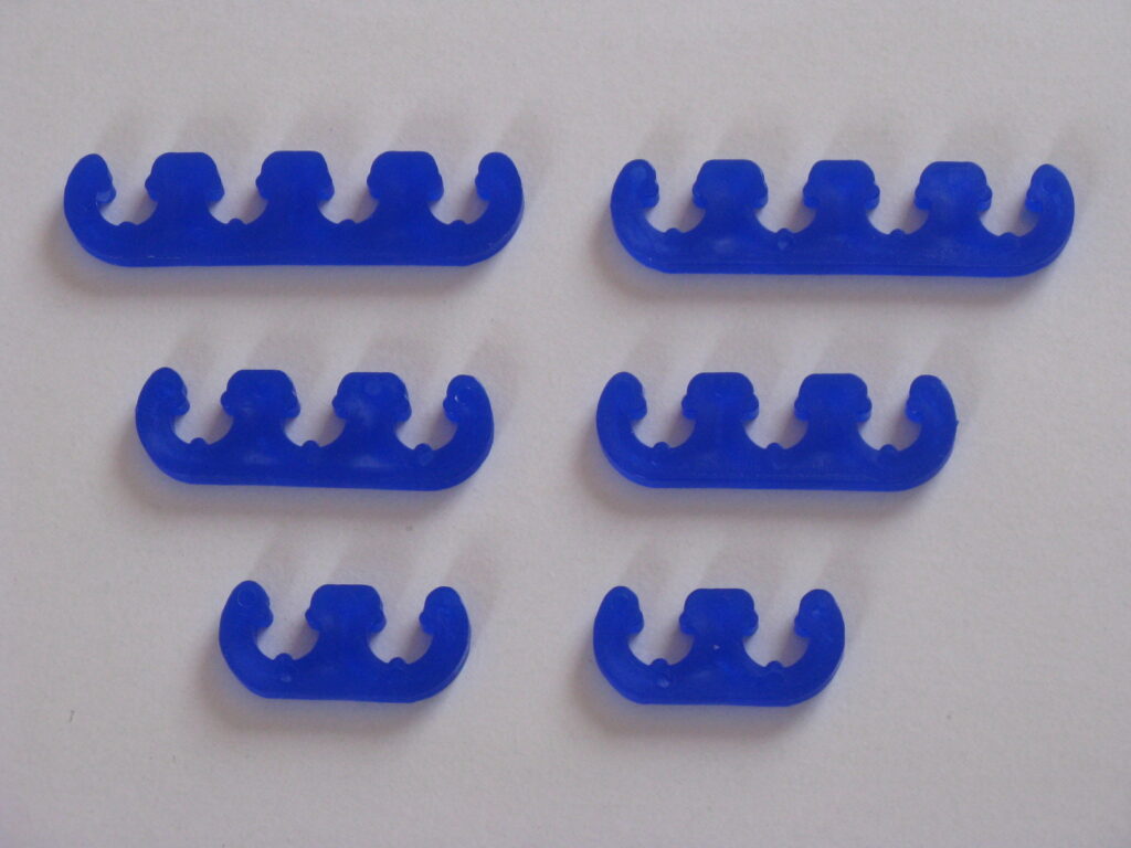 V8 Spark plug wire separator set