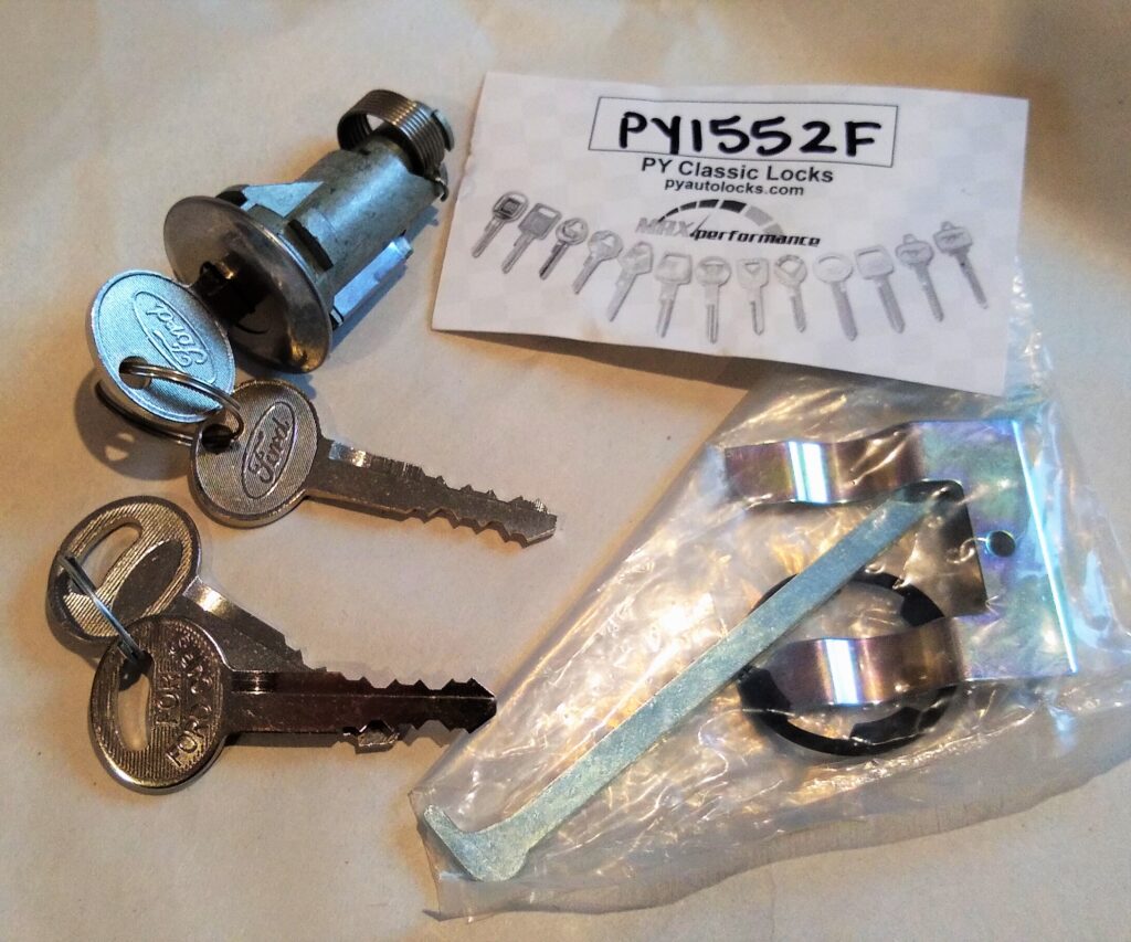 67-73 Mustang Trunk lock w/ Ford keys